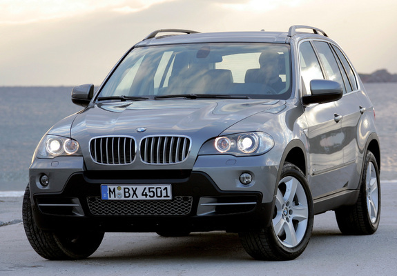 Photos of BMW X5 4.8i (E70) 2007–10
