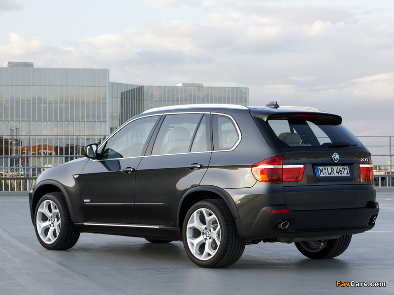Photos of BMW X5 xDrive35d 10 Year Edition (E70) 2009 (800 x 600)