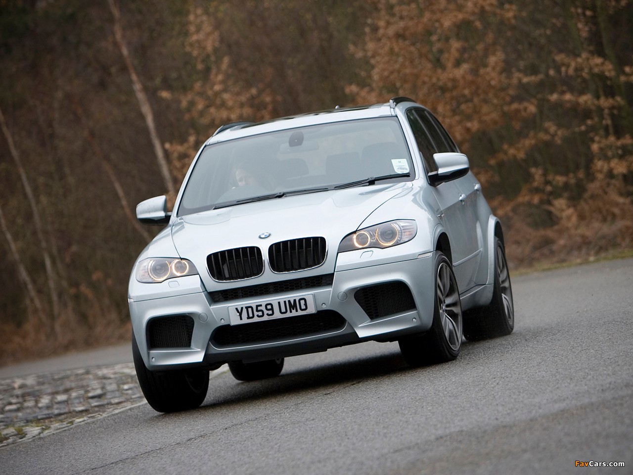 Photos of BMW X5 M UK-spec (E70) 2009–13 (1280 x 960)