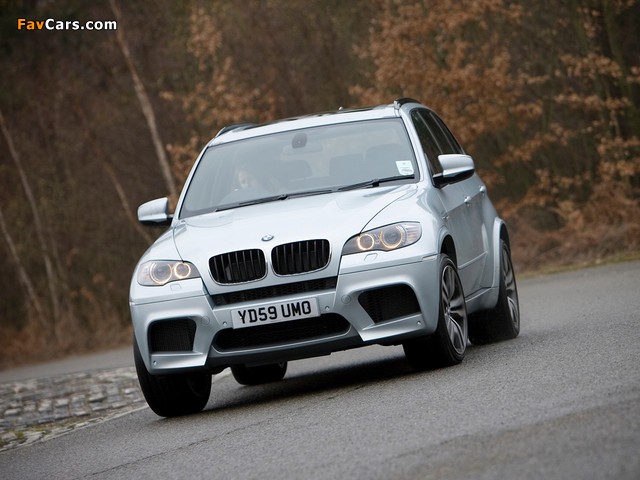 Photos of BMW X5 M UK-spec (E70) 2009–13 (640 x 480)