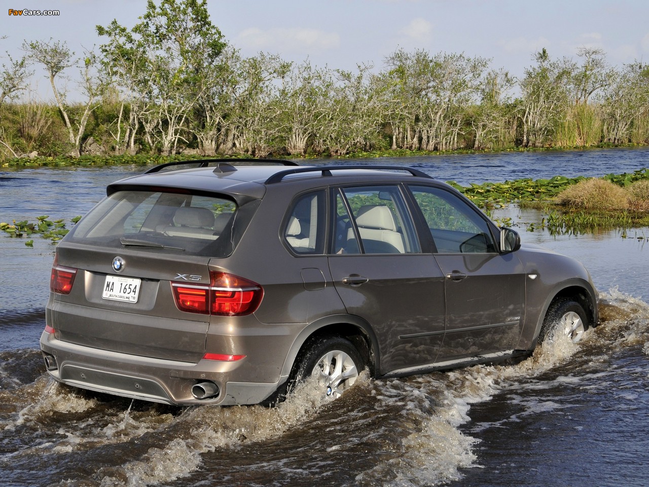 Photos of BMW X5 xDrive35i (E70) 2010 (1280 x 960)