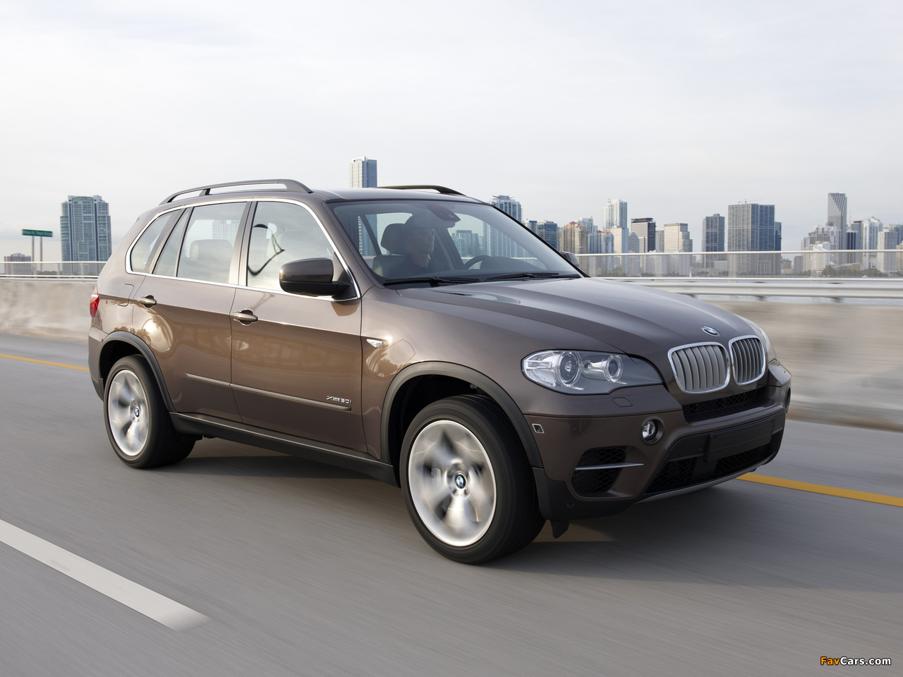 Photos of BMW X5 xDrive50i (E70) 2010 (1280 x 960)