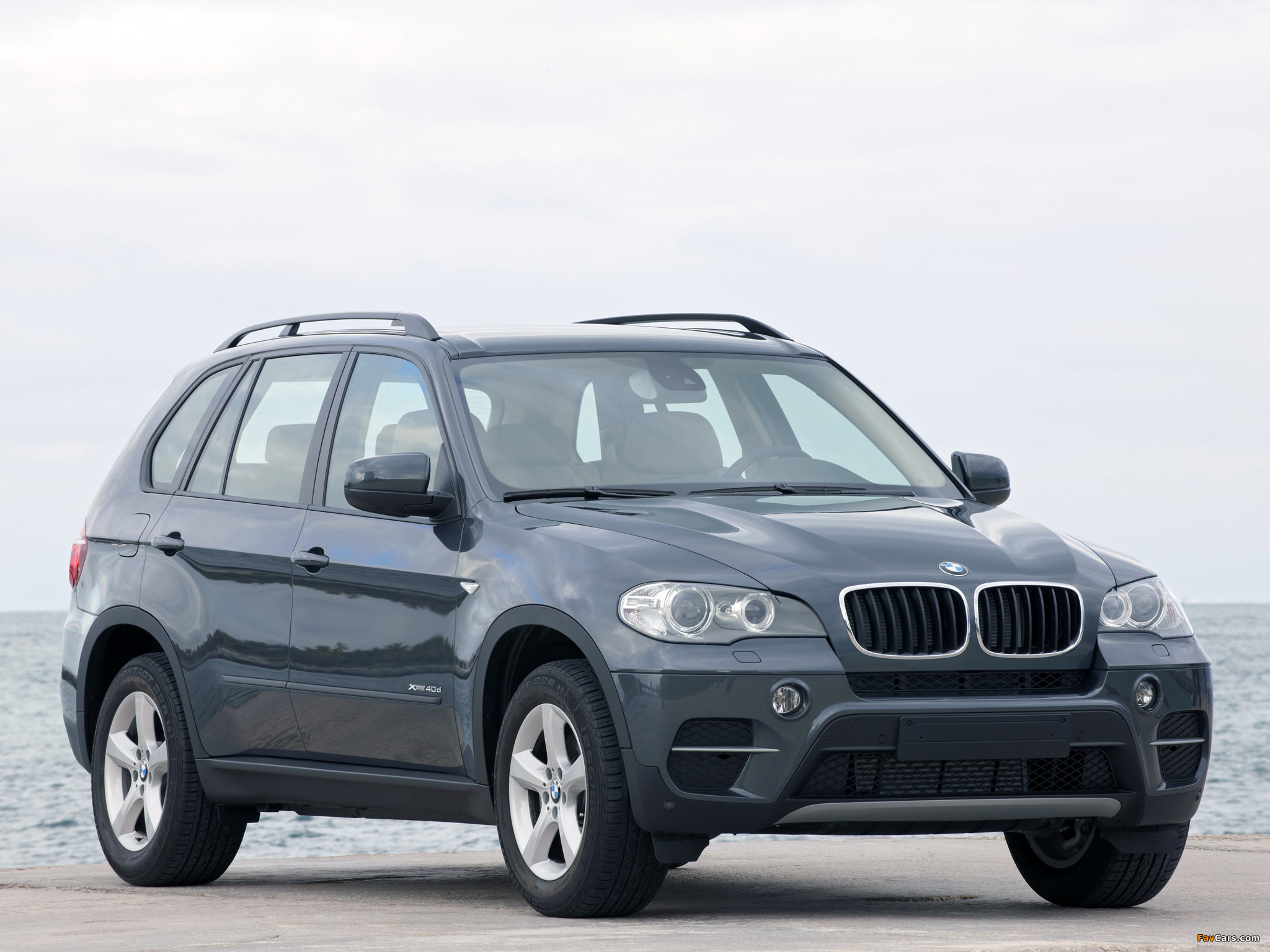 Photos of BMW X5 xDrive40d (E70) 2010 (2048 x 1536)