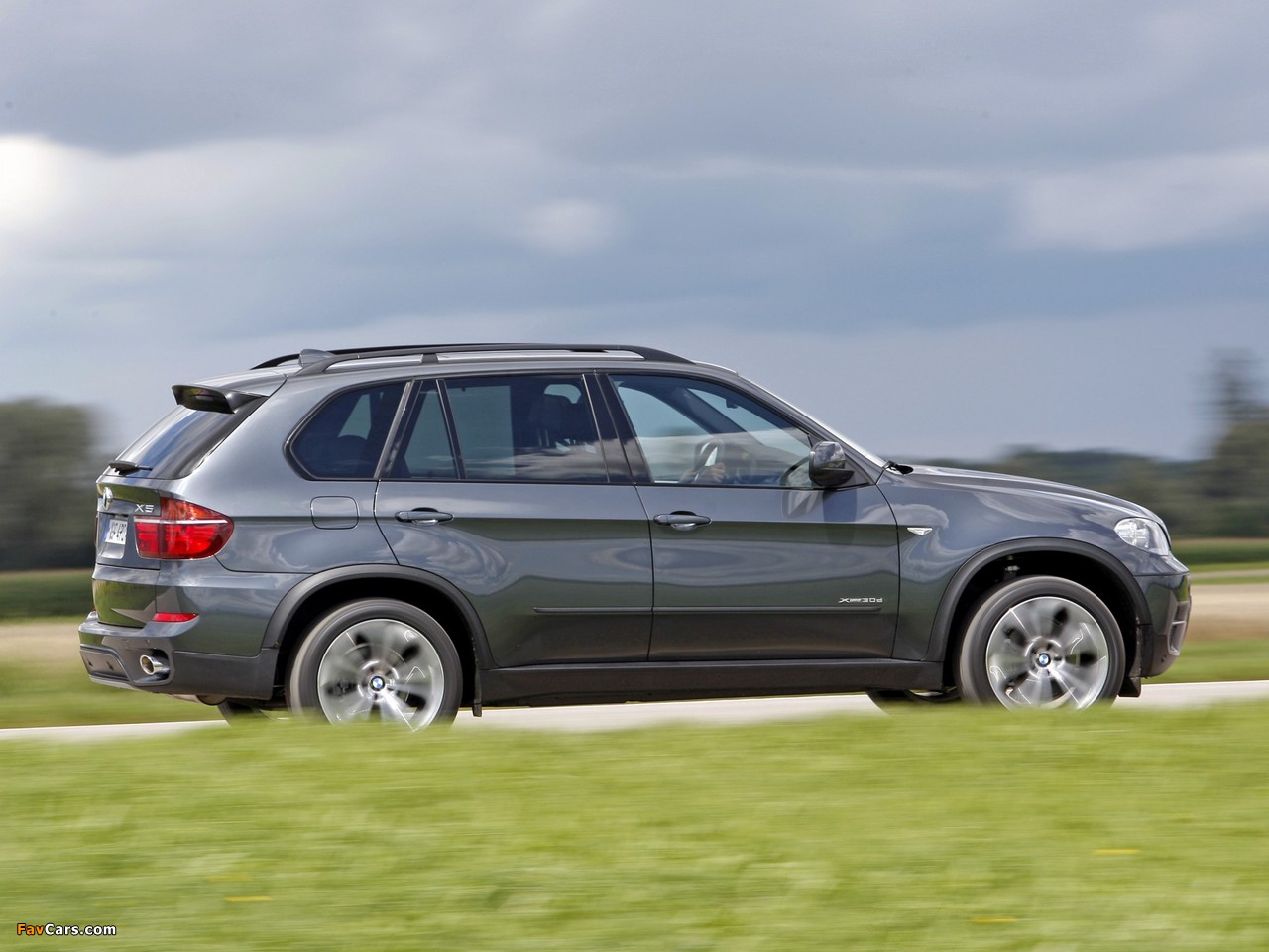 Photos of BMW X5 xDrive30d (E70) 2011 (1280 x 960)