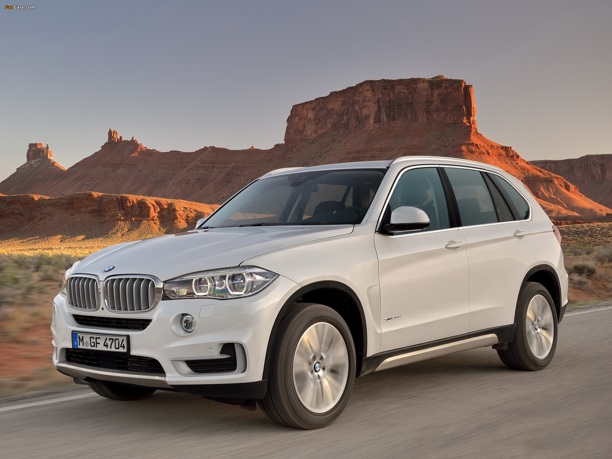 Photos of BMW X5 xDrive30d (F15) 2013 (2048 x 1536)