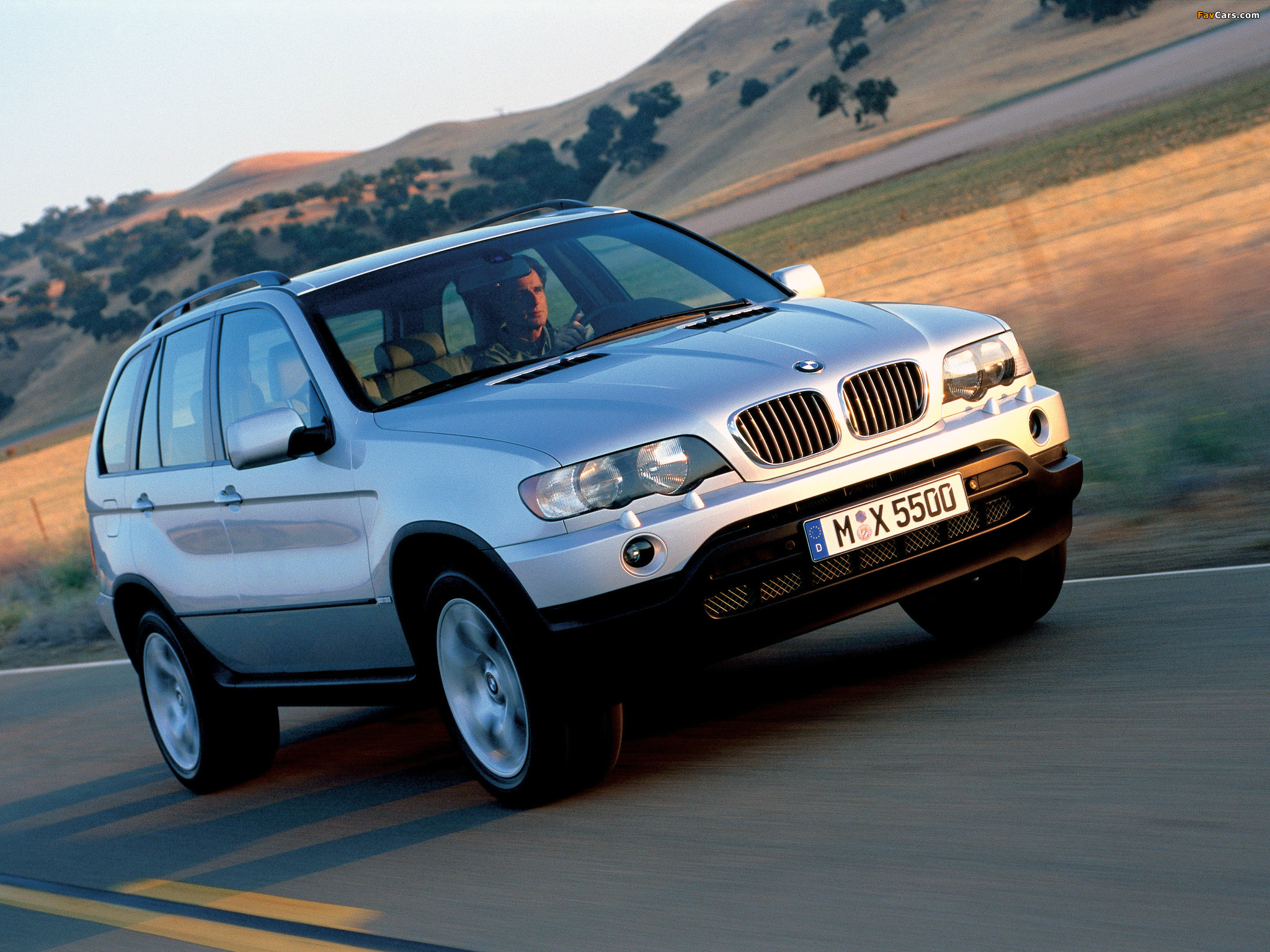 Pictures of BMW X5 4.4i (E53) 2000–03 (2048 x 1536)