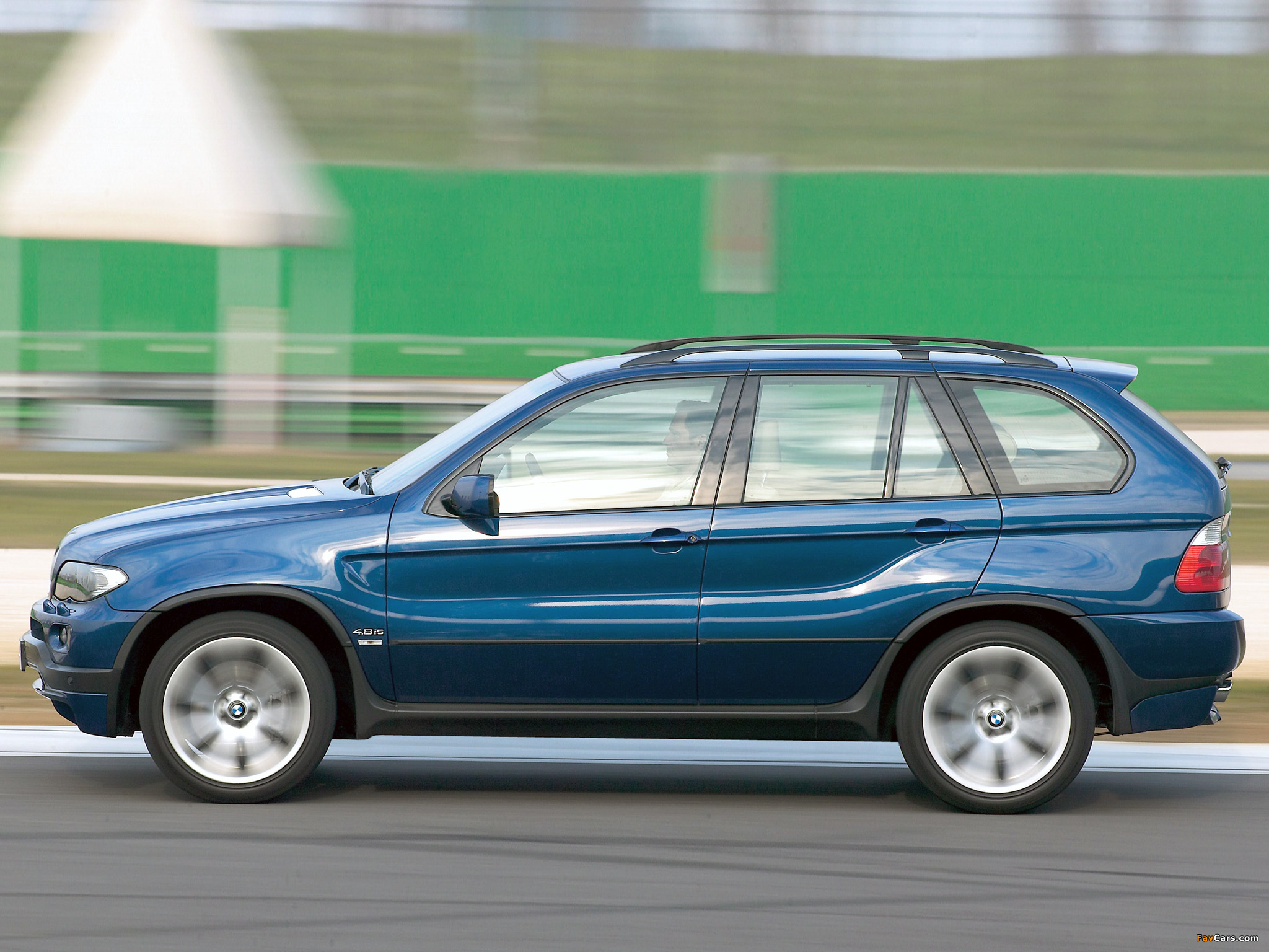 Pictures of BMW X5 4.8is (E53) 2004–07 (2048 x 1536)