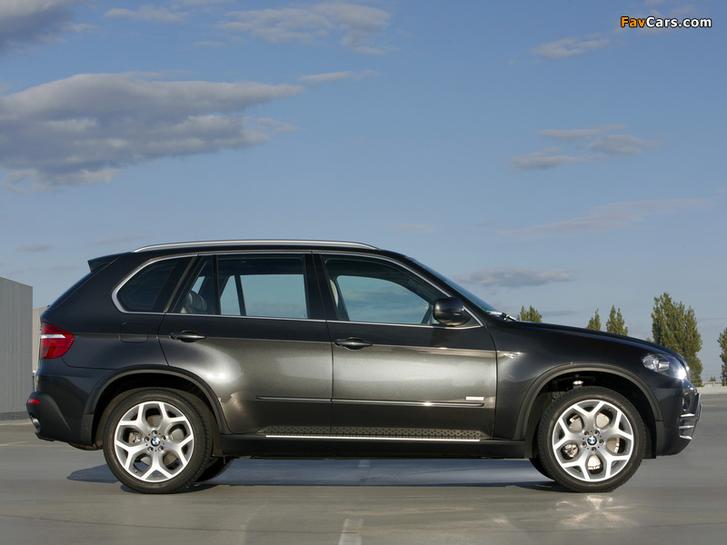 Pictures of BMW X5 xDrive35d 10 Year Edition (E70) 2009 (800 x 600)