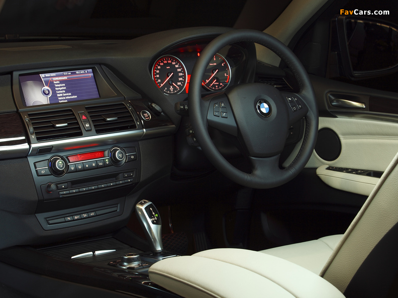 Pictures of BMW X5 xDrive50i AU-spec (E70) 2010 (800 x 600)