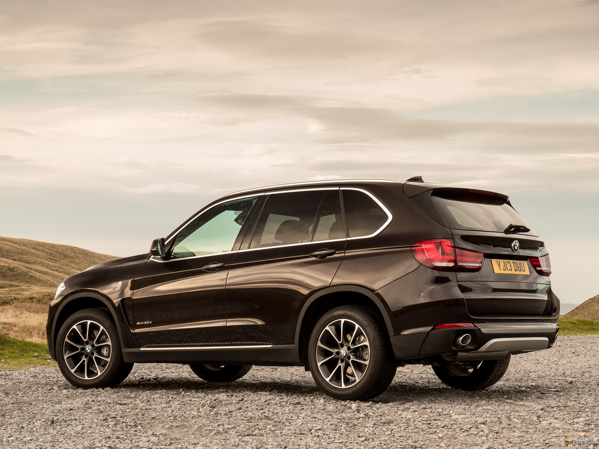 Pictures of BMW X5 xDrive30d UK-spec (F15) 2014 (2048 x 1536)