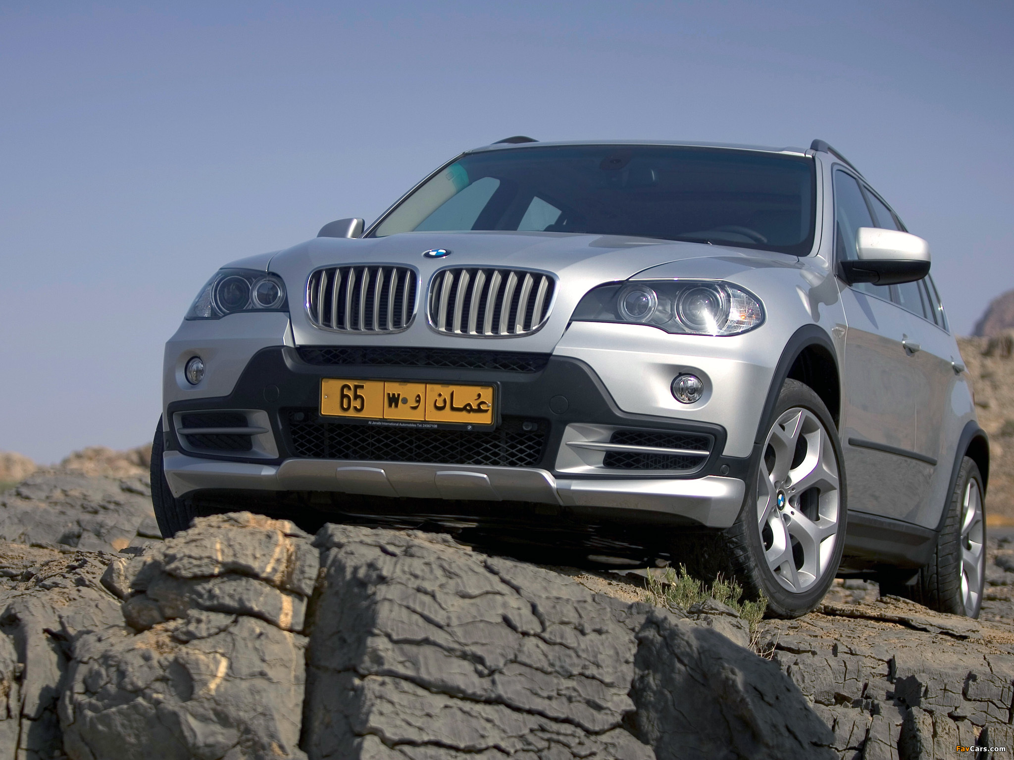 BMW X5 UAE-spec (E70) 2007–10 wallpapers (2048 x 1536)