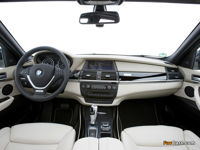 BMW X5 xDrive35d 10 Year Edition (E70) 2009 wallpapers (640 x 480)