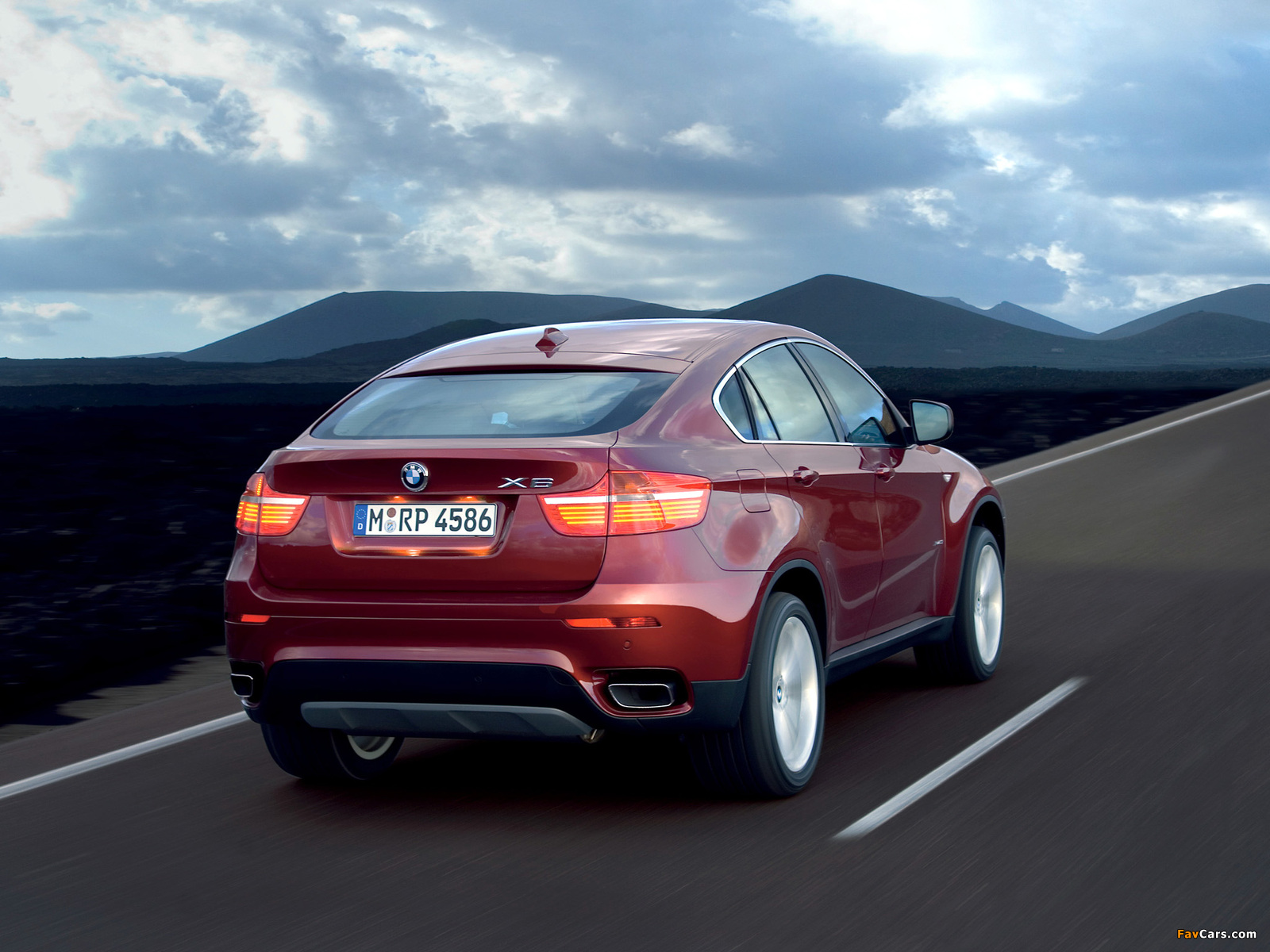 BMW X6 xDrive50i (E71) 2008–12 images (1600 x 1200)