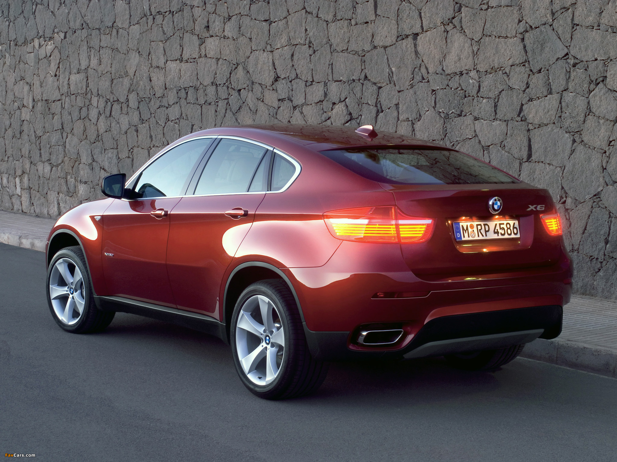 BMW X6 xDrive50i (E71) 2008–12 images (2048 x 1536)