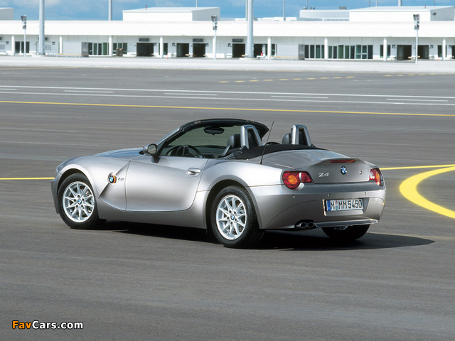 BMW Z4 2.2i Roadster (E85) 2003–05 wallpapers (640 x 480)
