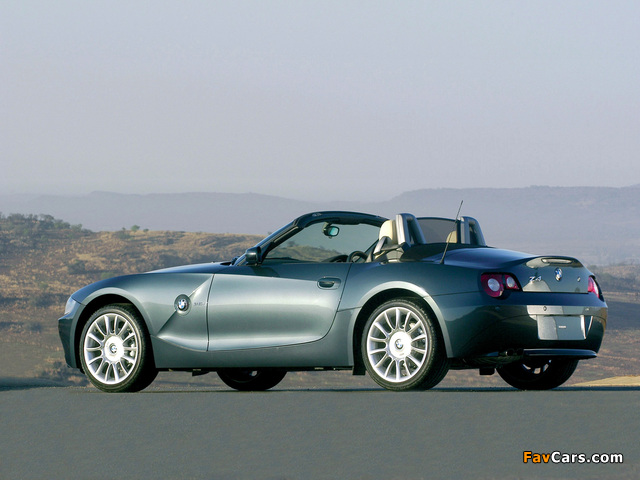 BMW Z4 Roadster Individual (E85) 2004 images (640 x 480)