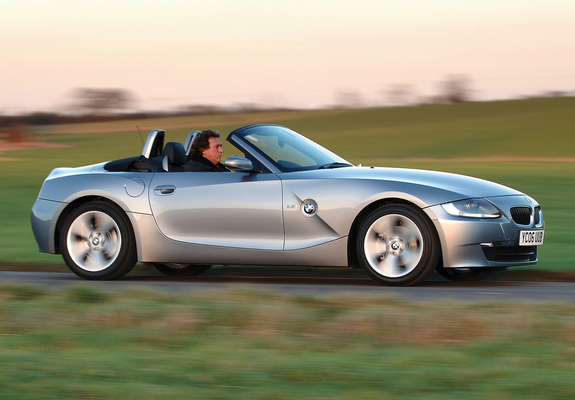 BMW Z4 2.5i Roadster UK-spec (E85) 2005–09 pictures