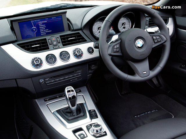 BMW Z4 sDrive35is Roadster UK-spec (E89) 2009–12 images (640 x 480)