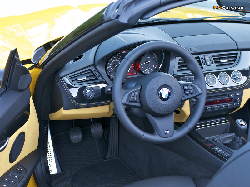 BMW Z4 sDrive28i Roadster US-spec (E89) 2011–12 photos (800 x 600)