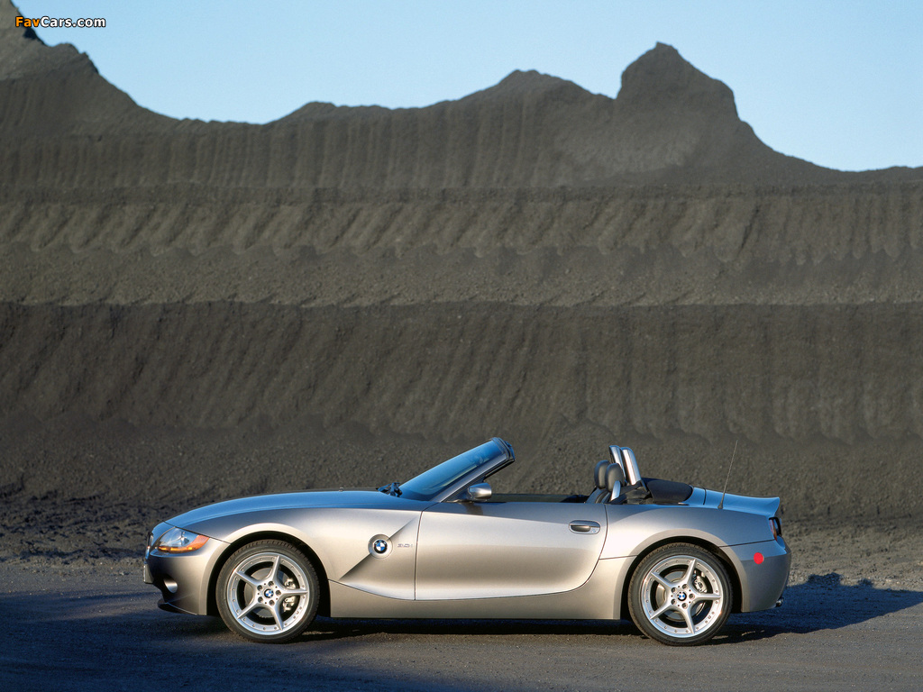 Images of BMW Z4 3.0i Roadster (E85) 2002–05 (1024 x 768)