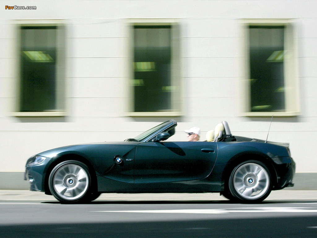 Images of BMW Z4 Roadster Individual (E85) 2004 (1024 x 768)