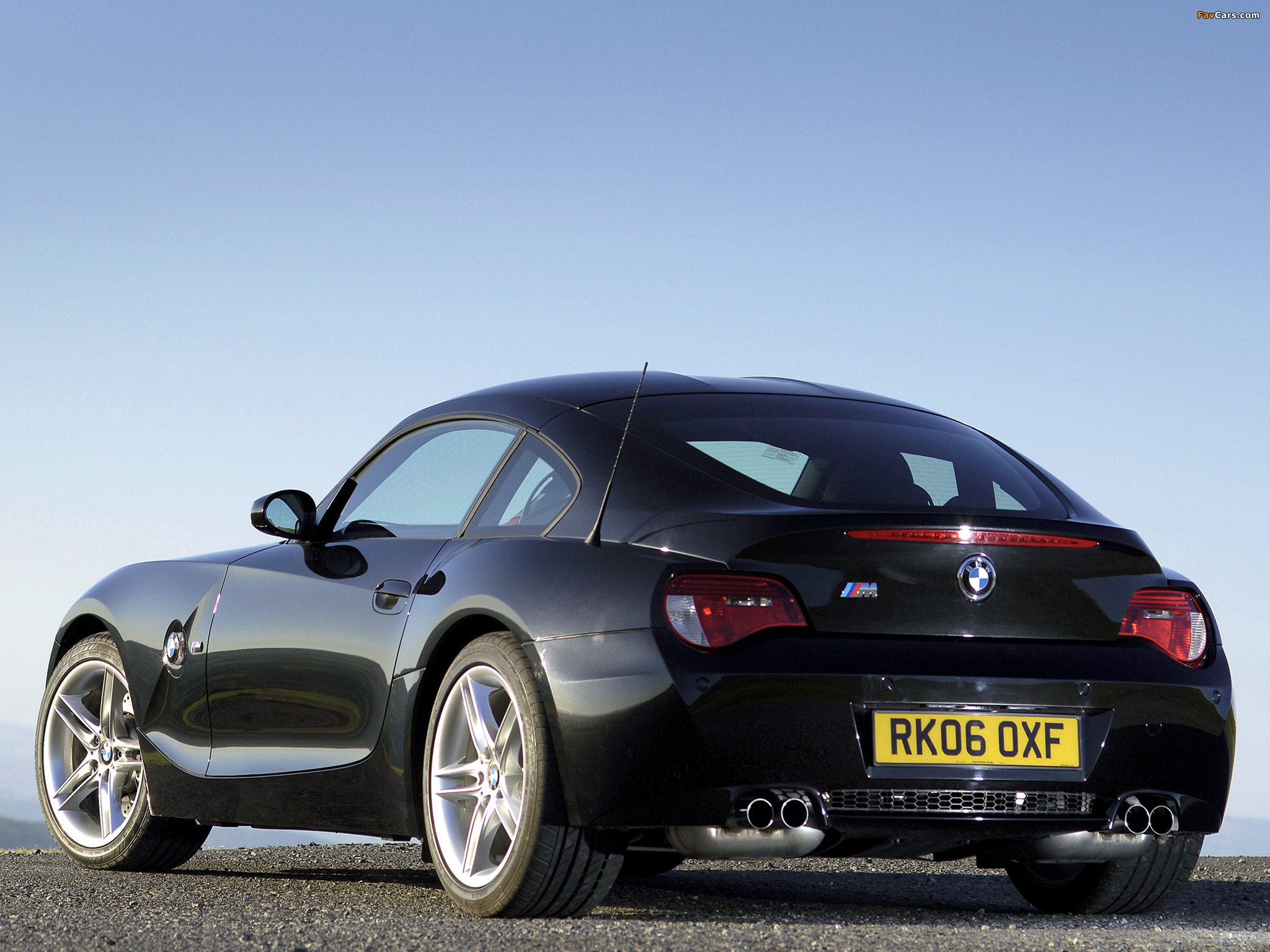 Images of BMW Z4 M Coupe UK-spec (E85) 2006–08 (2048 x 1536)