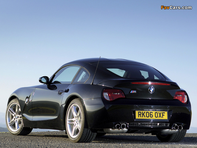 Images of BMW Z4 M Coupe UK-spec (E85) 2006–08 (640 x 480)