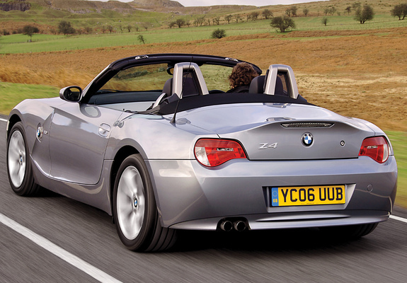 Photos of BMW Z4 2.5i Roadster UK-spec (E85) 2005–09