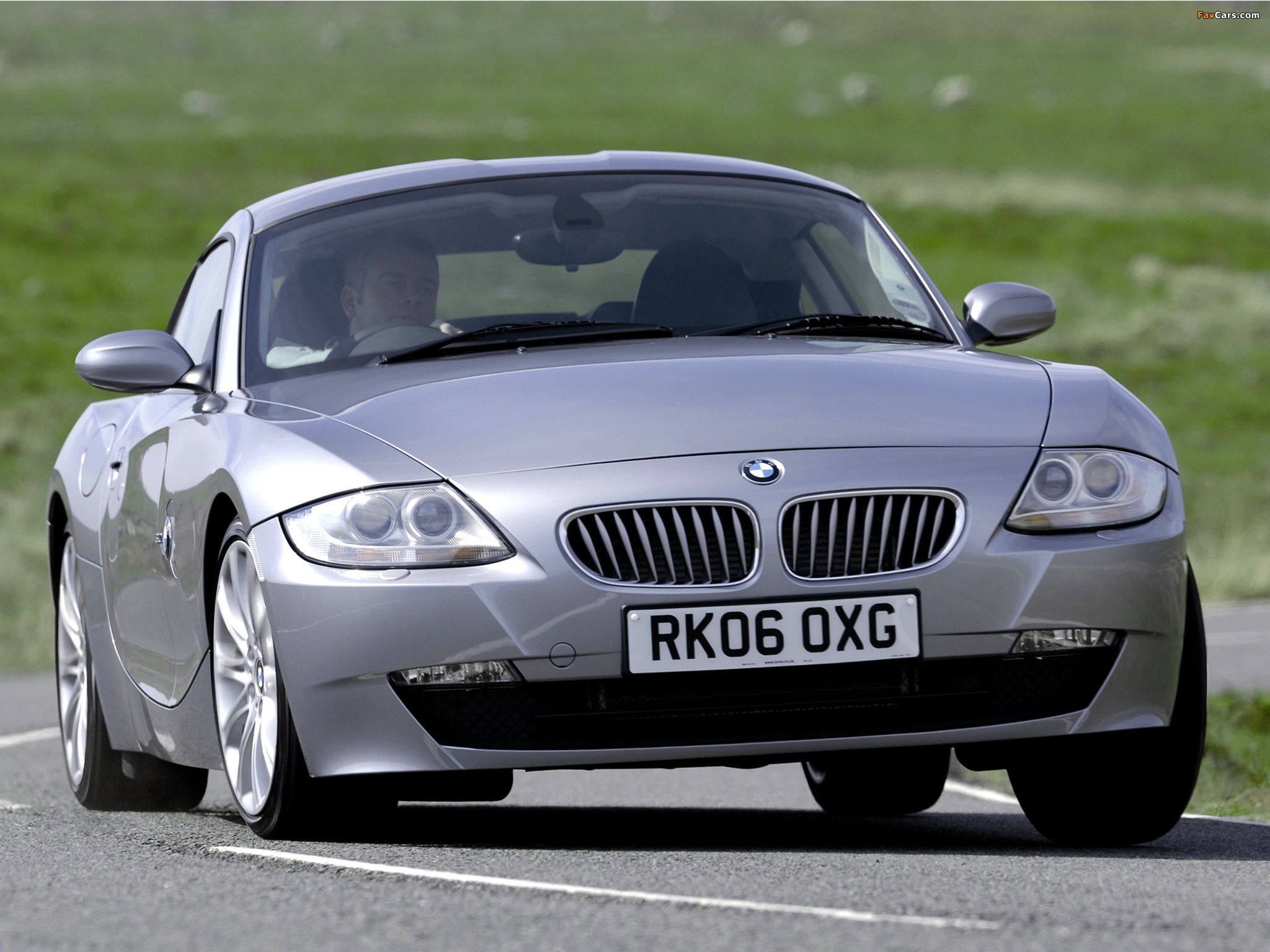 Photos of BMW Z4 3.0si Coupe UK-spec 2006–09 (2048 x 1536)