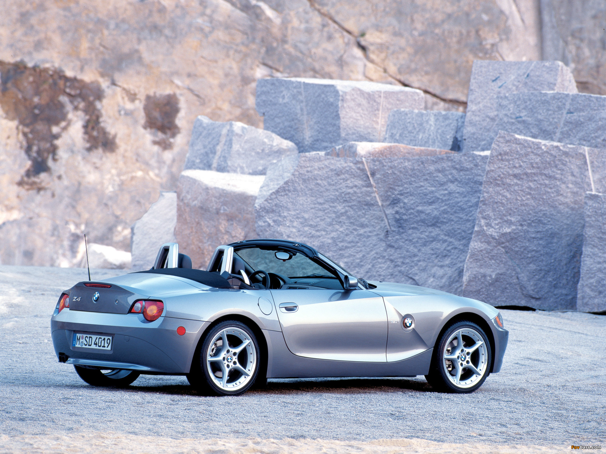 Pictures of BMW Z4 3.0i Roadster (E85) 2002–05 (2048 x 1536)