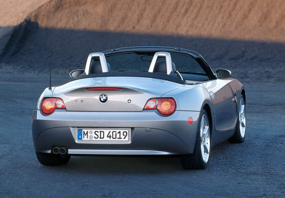 Pictures of BMW Z4 3.0i Roadster (E85) 2002–05