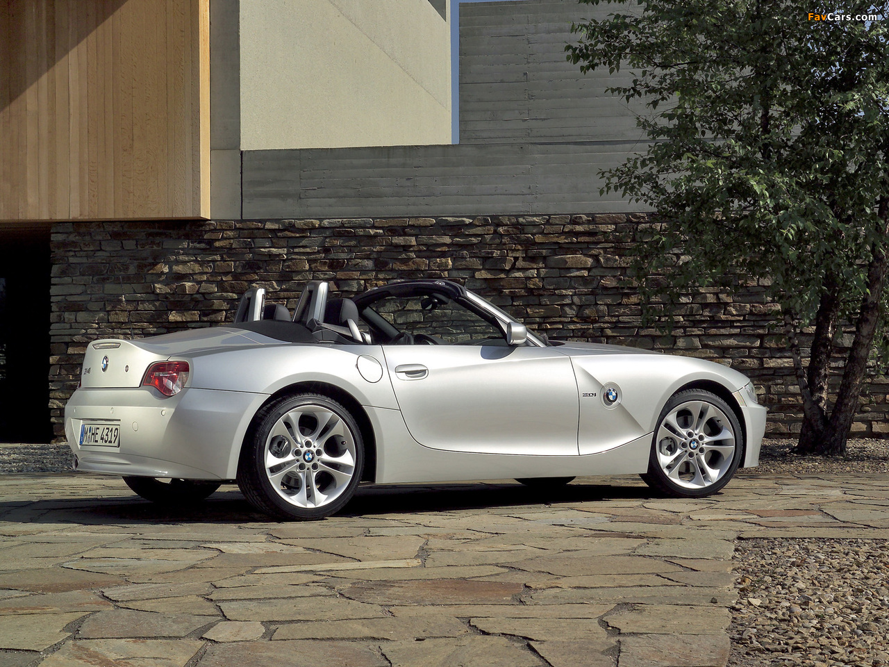 Pictures of BMW Z4 3.0i Roadster (E85) 2005–09 (1280 x 960)