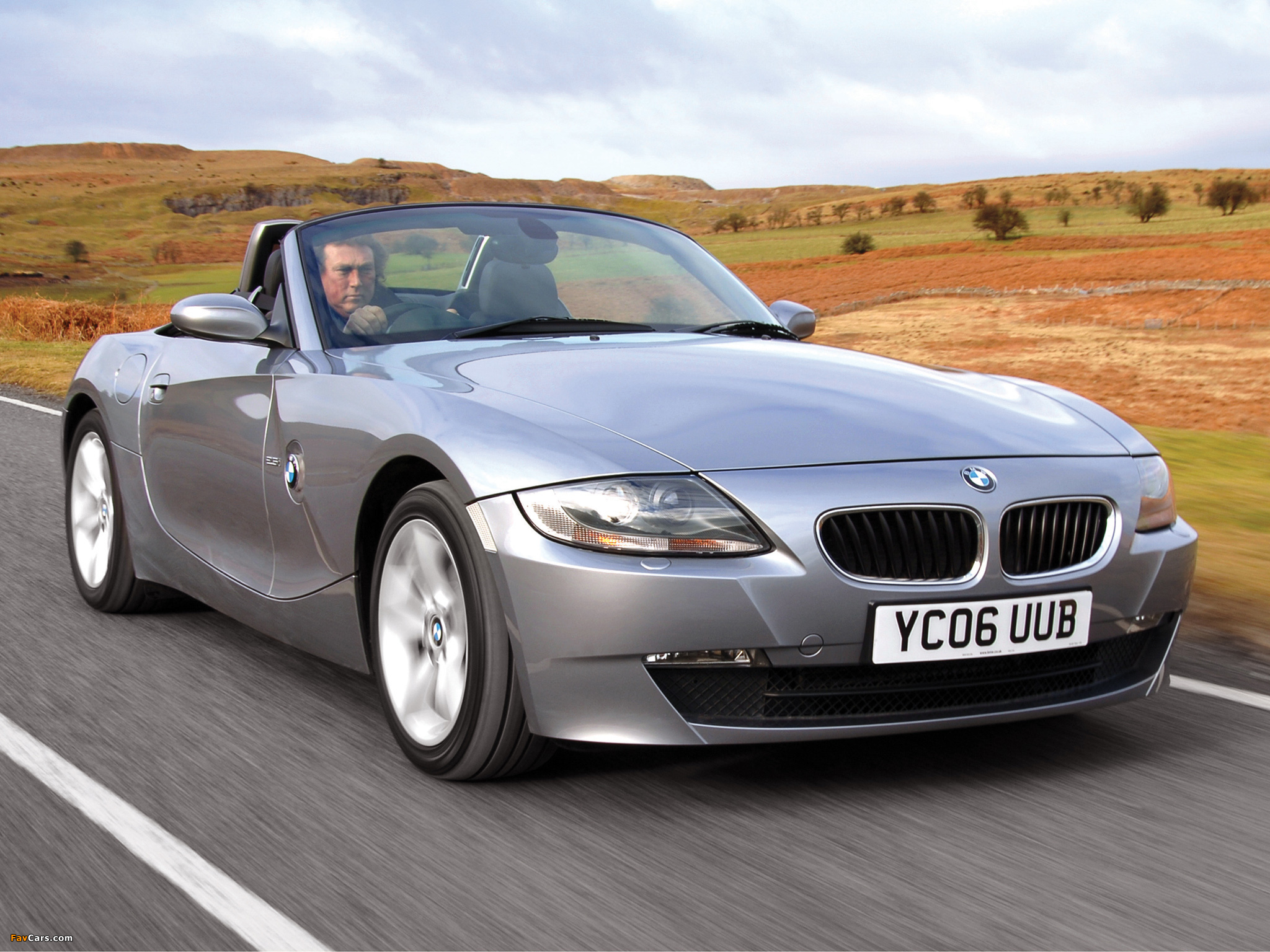 Pictures of BMW Z4 2.5i Roadster UK-spec (E85) 2005–09 (2048 x 1536)