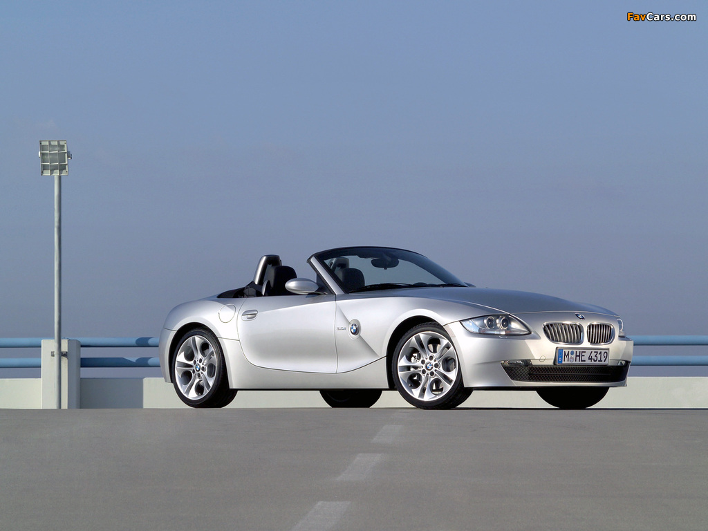 Pictures of BMW Z4 3.0i Roadster (E85) 2005–09 (1024 x 768)