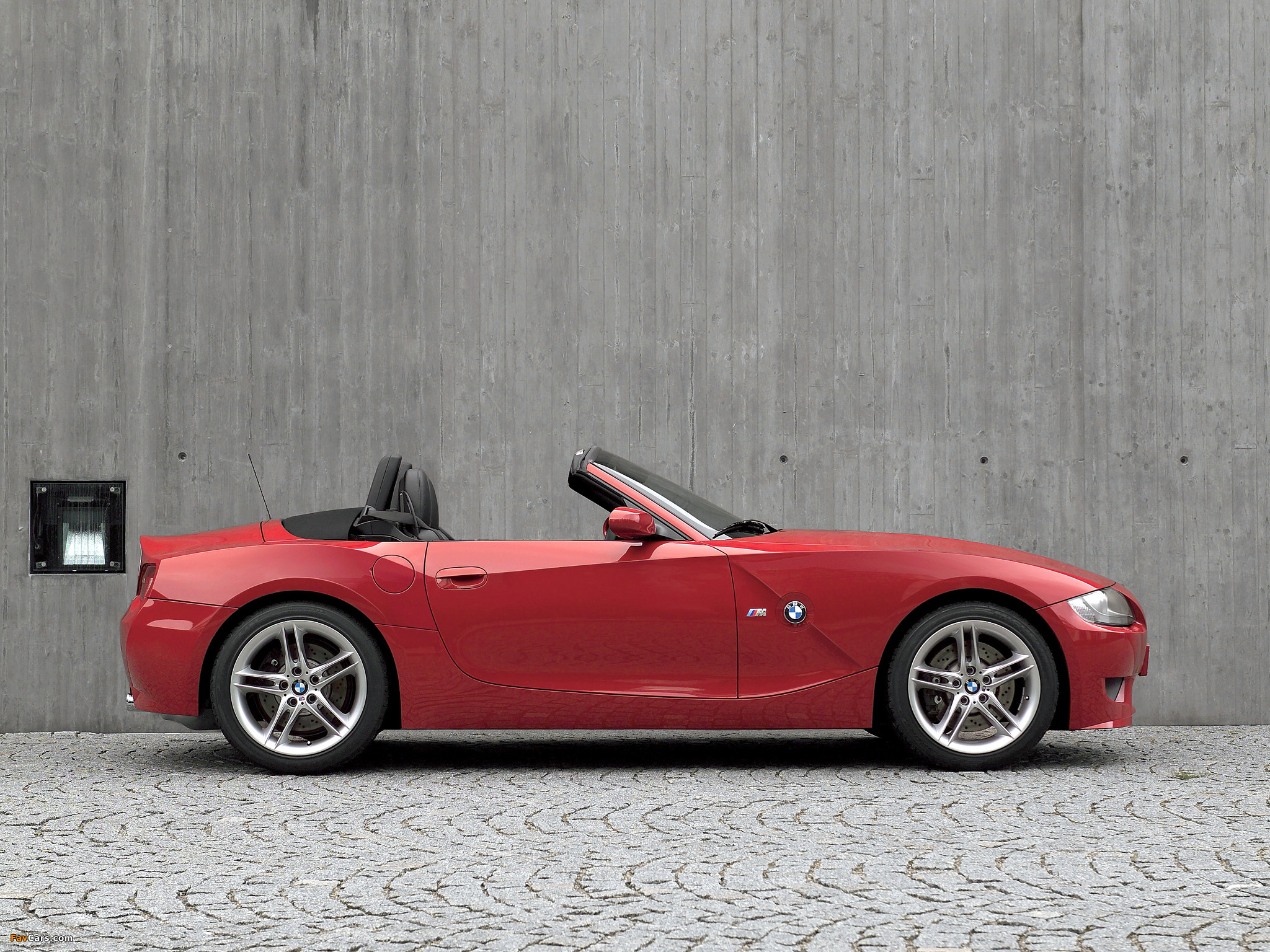 Pictures of BMW Z4 M Roadster (E85) 2006–08 (2048 x 1536)