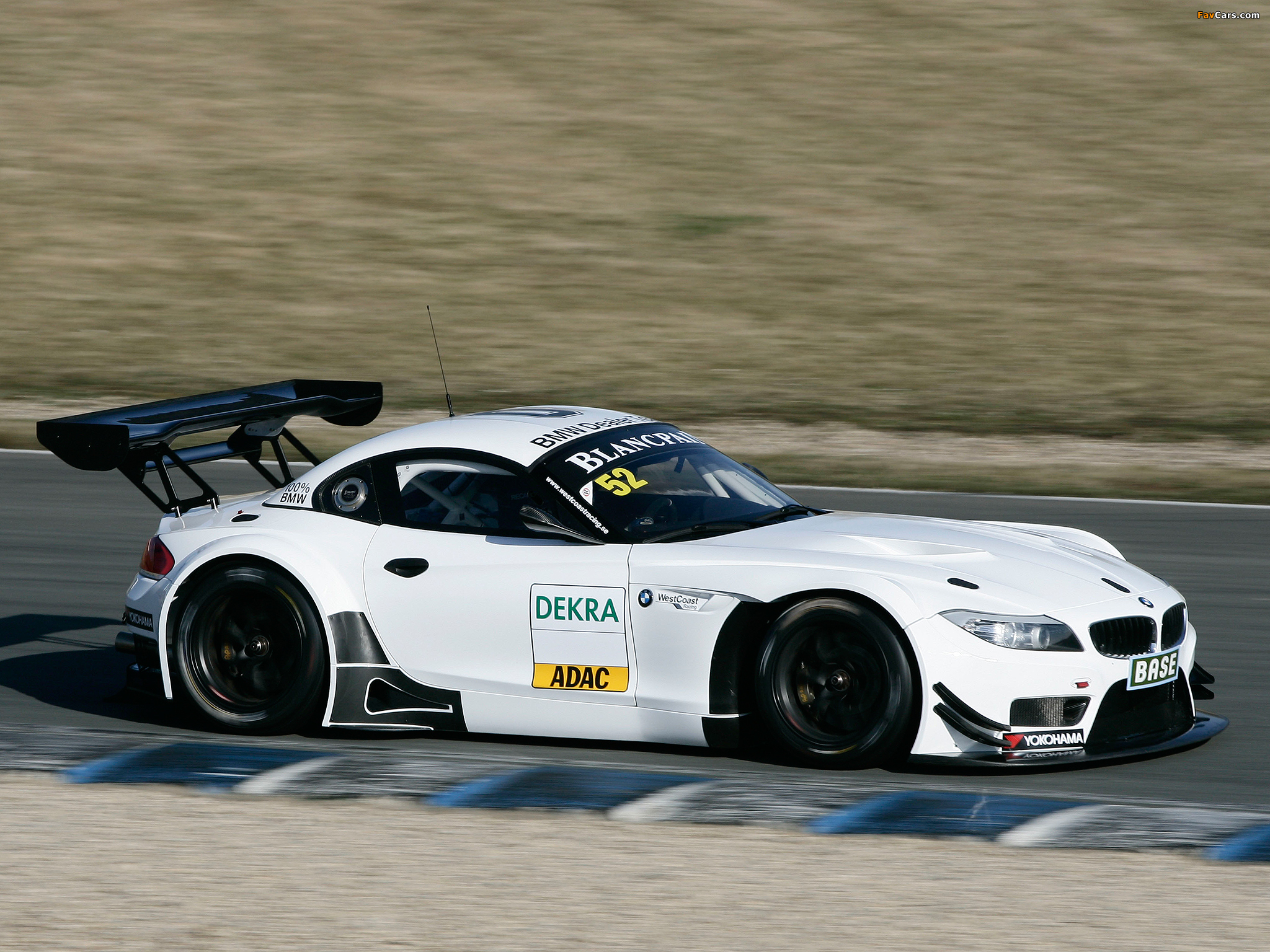 Pictures of BMW Z4 GT3 (E89) 2010 (2048 x 1536)