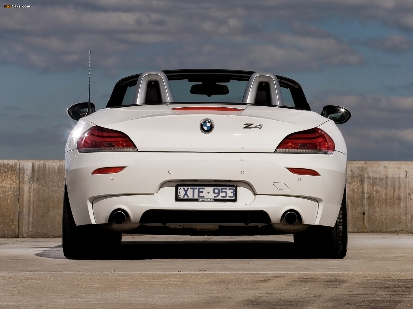 Pictures of BMW Z4 sDrive35is Roadster AU-spec (E89) 2010–12 (1600 x 1200)