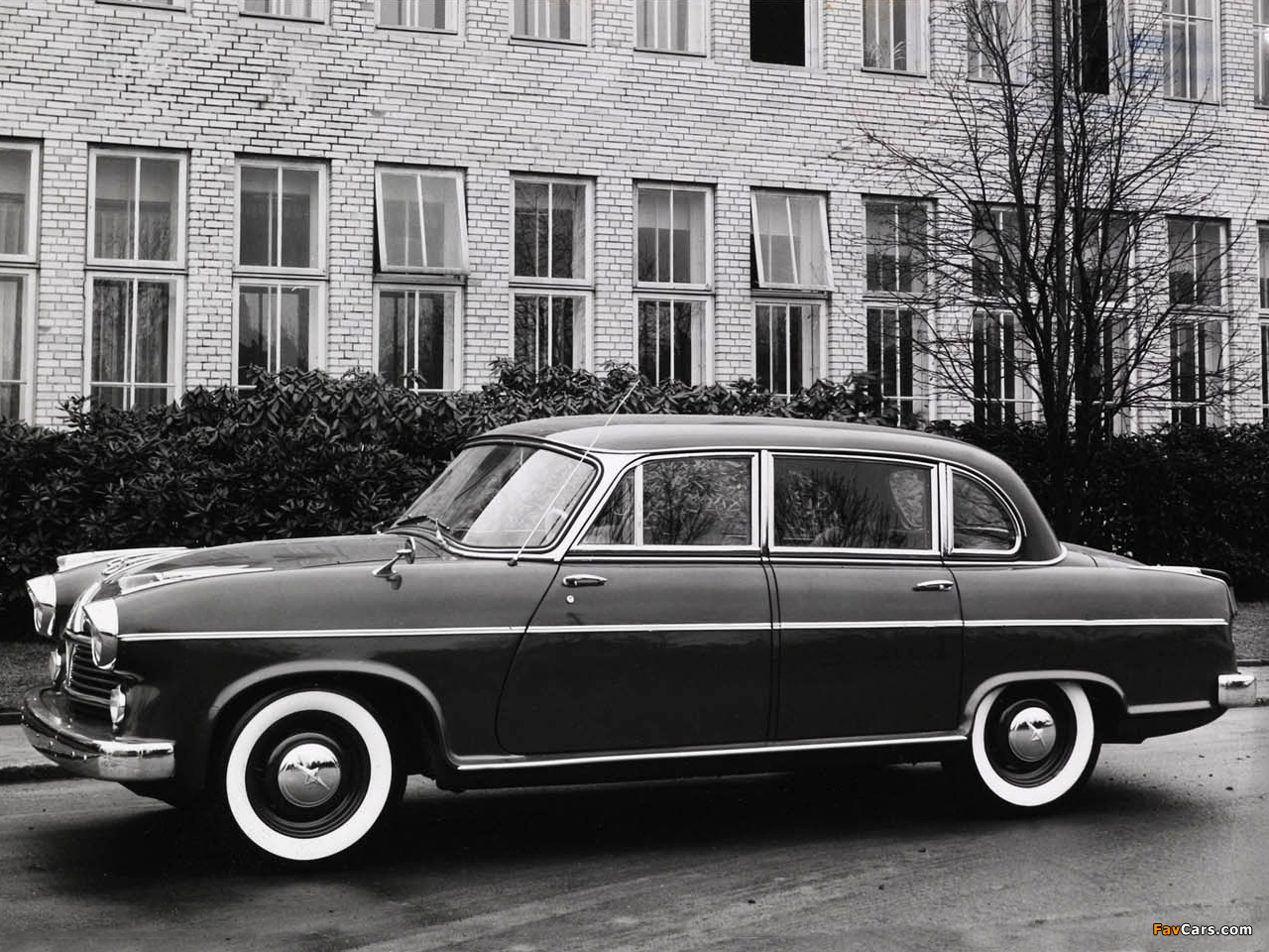 Pictures of Borgward Hansa 2400 Pullman 1957–58 (1280 x 960)