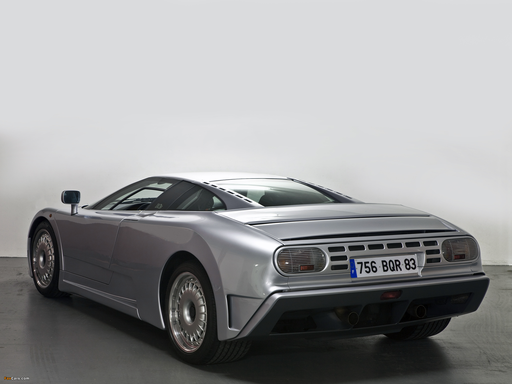 Pictures of Bugatti EB110 GT 1992–95 (2048 x 1536)