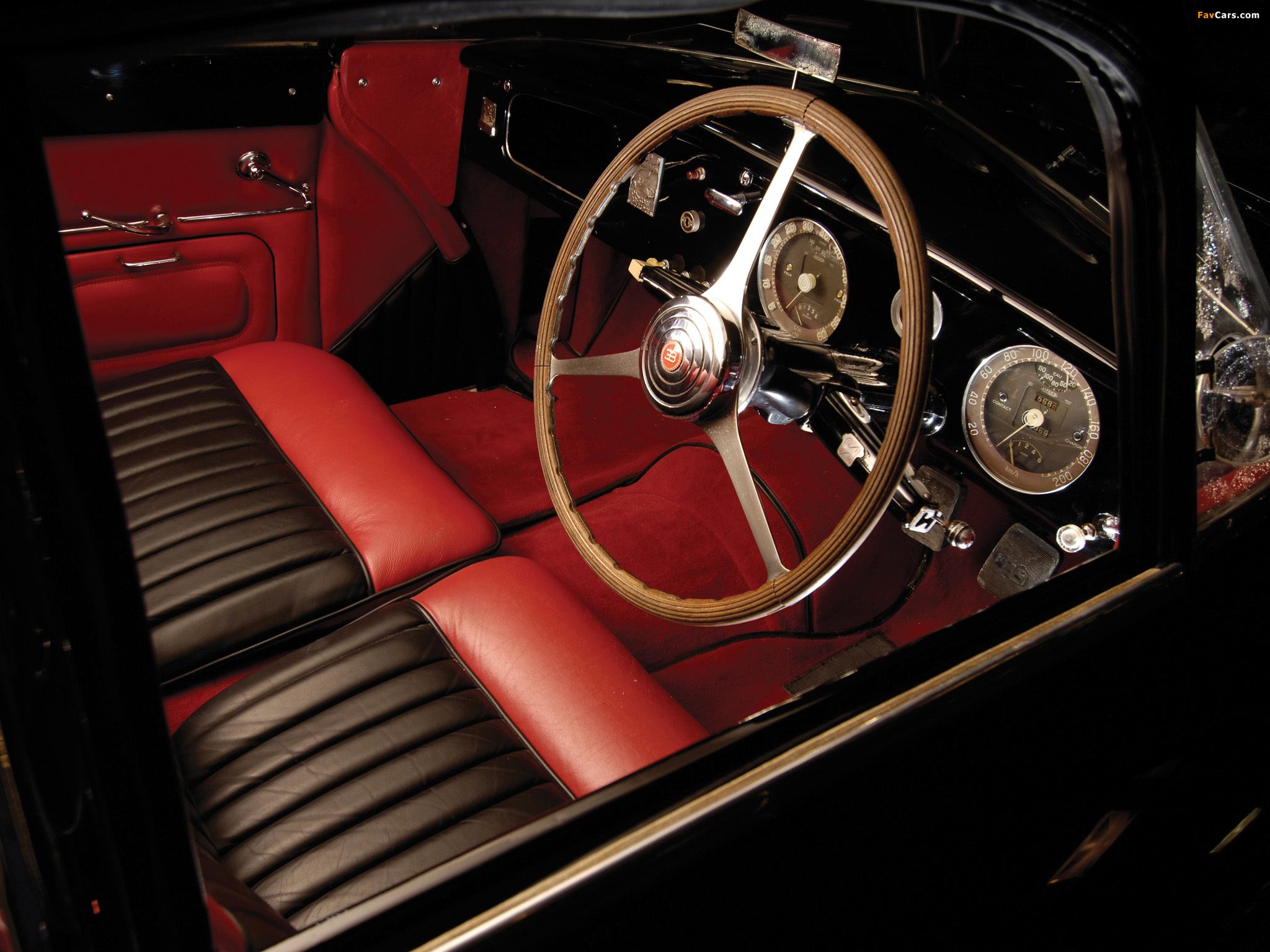 Bugatti Type 101 Coupe 1951 wallpapers (2048 x 1536)