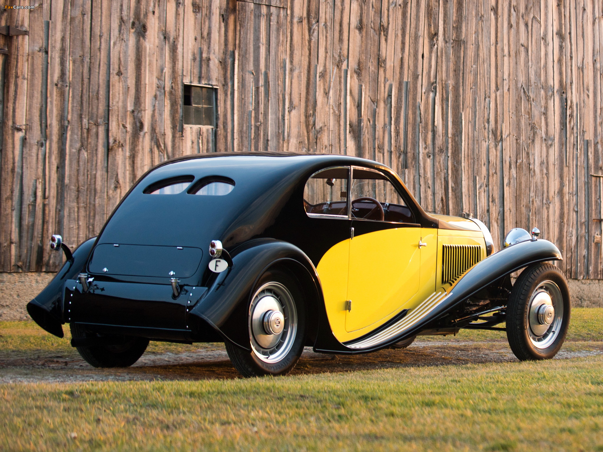 Bugatti Type 46 Superprofile Coupe 1930 wallpapers (2048 x 1536)