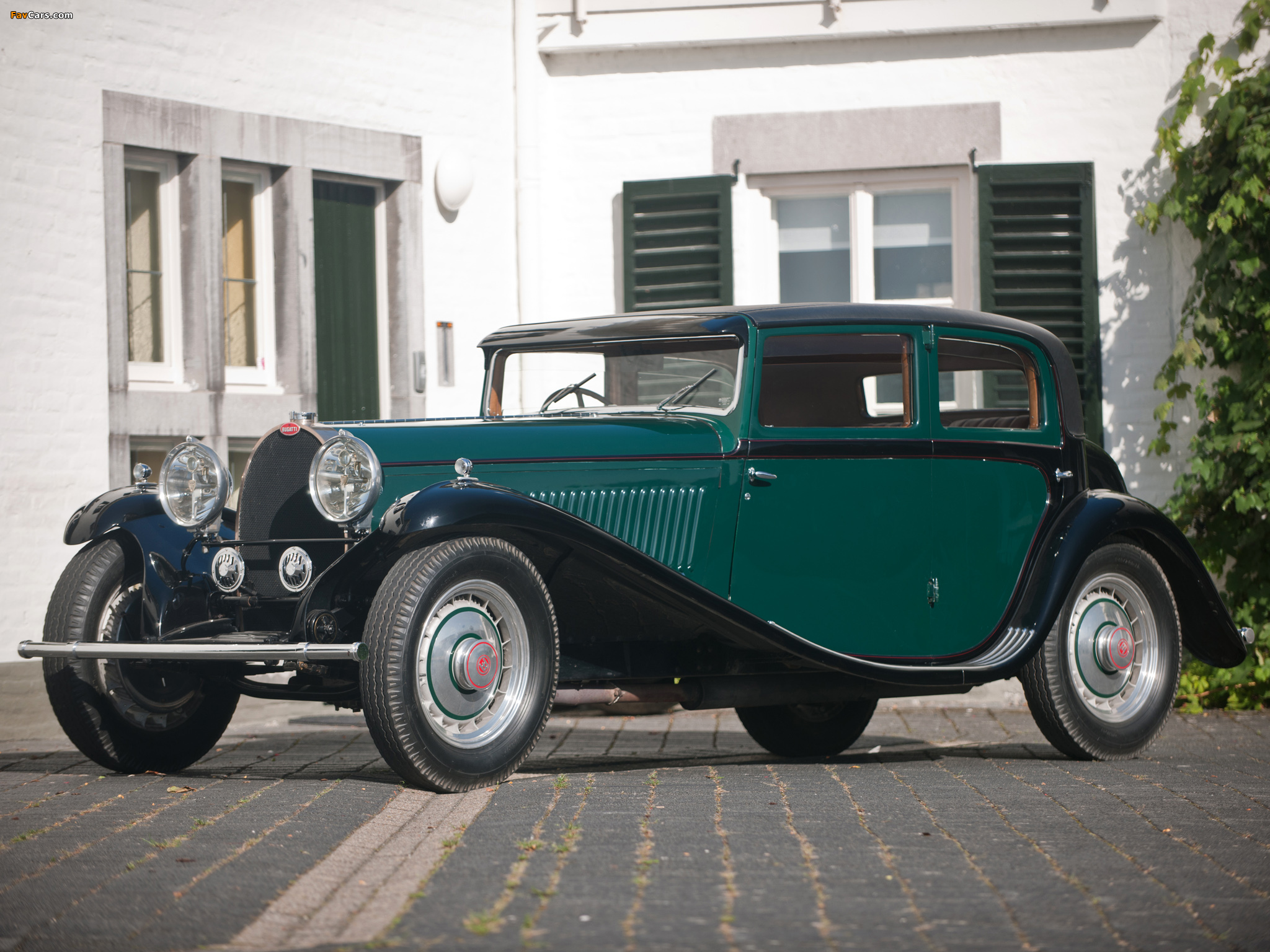 Bugatti Type 46 Sports Saloon La Pette Royal 1930 photos (2048 x 1536)