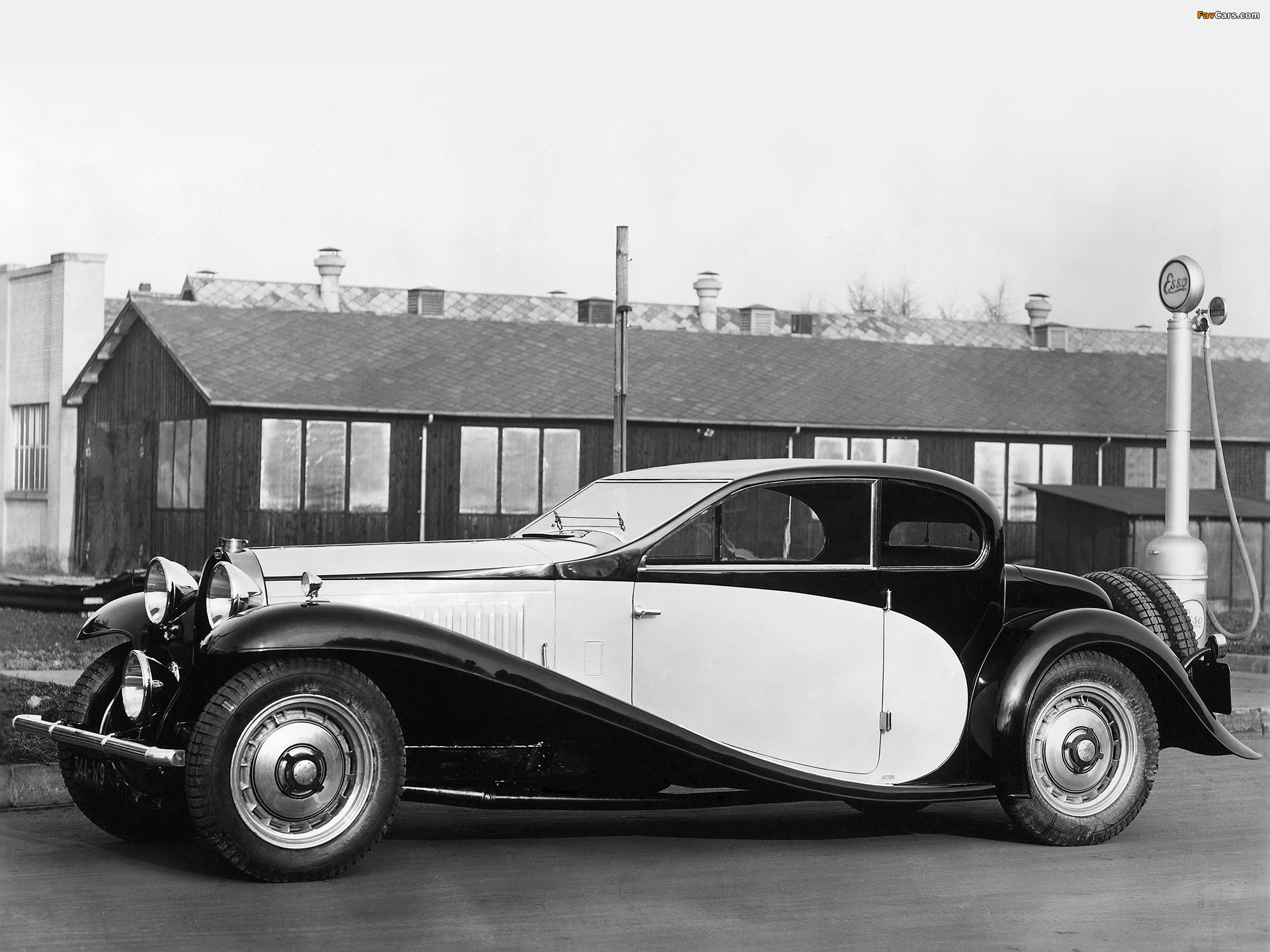 Images of Bugatti Type 50 Coupe Profilee 1931–33 (2048 x 1536)