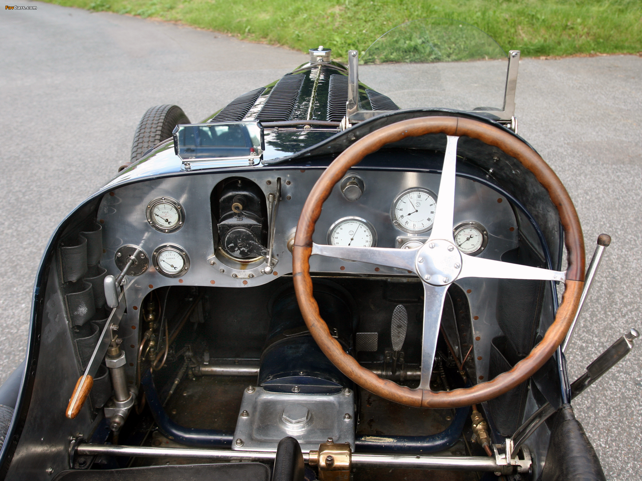 Photos of Bugatti Type 51 Grand Prix Racing Car 1931–34 (2048 x 1536)