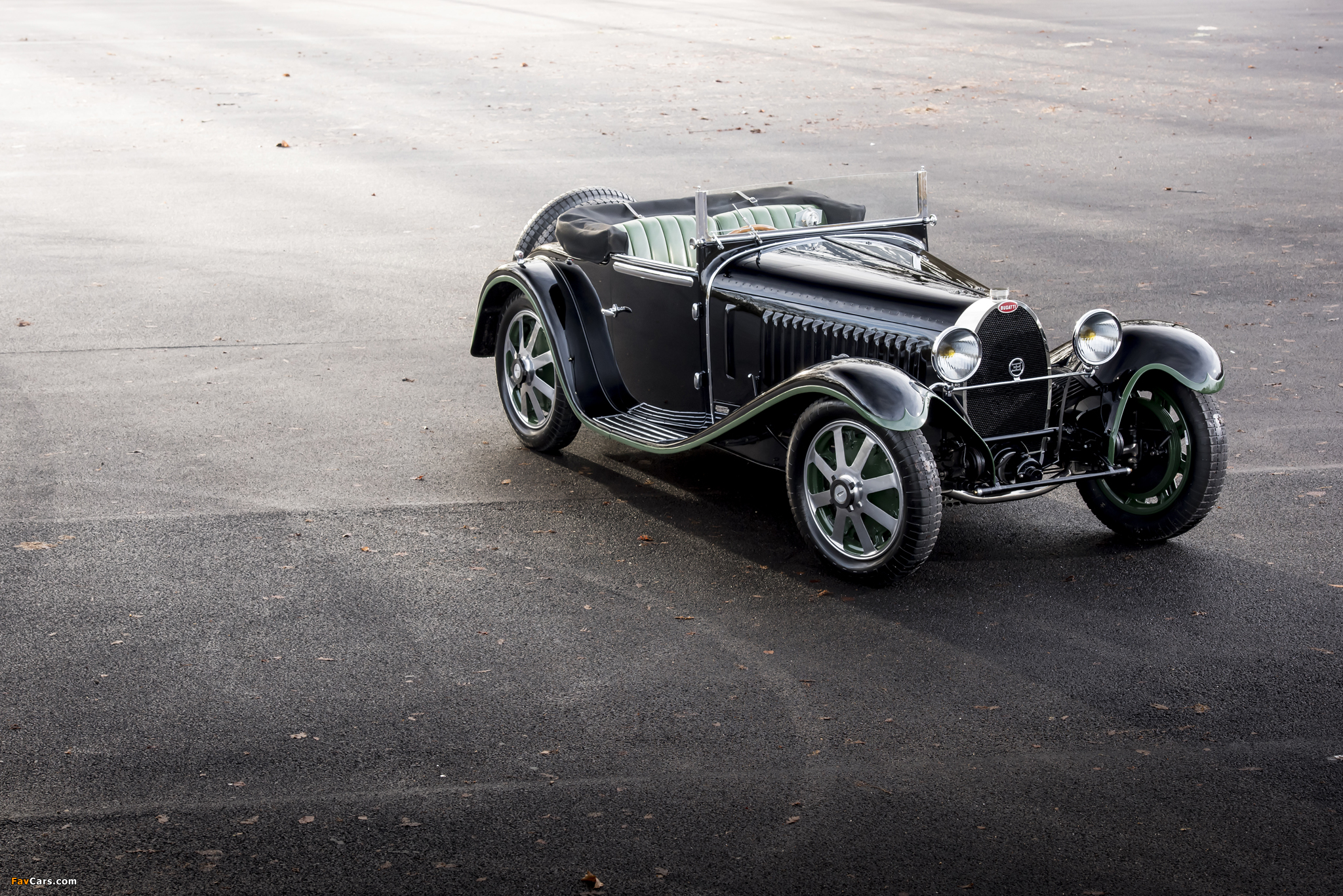 Pictures of Bugatti Type 55 Cabriolet 1932 (2048 x 1367)