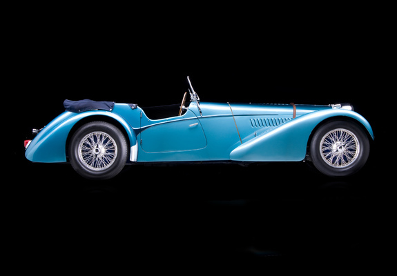 Photos of Bugatti Type 57SC Roadster by Vanden Plas 1938