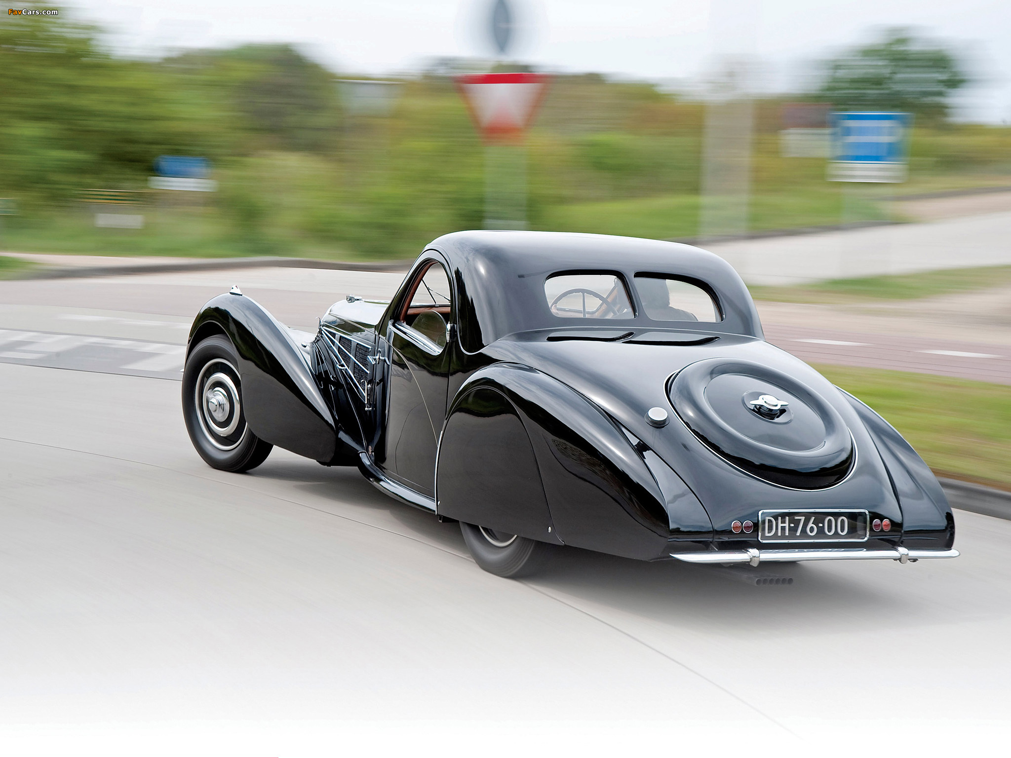 Bugatti Type 57S Coupe by Gangloff 1937 wallpapers (2048 x 1536)