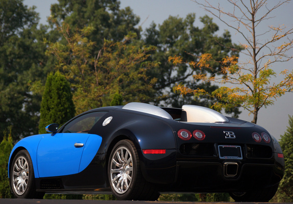 Bugatti Veyron US-spec 2006–11 photos