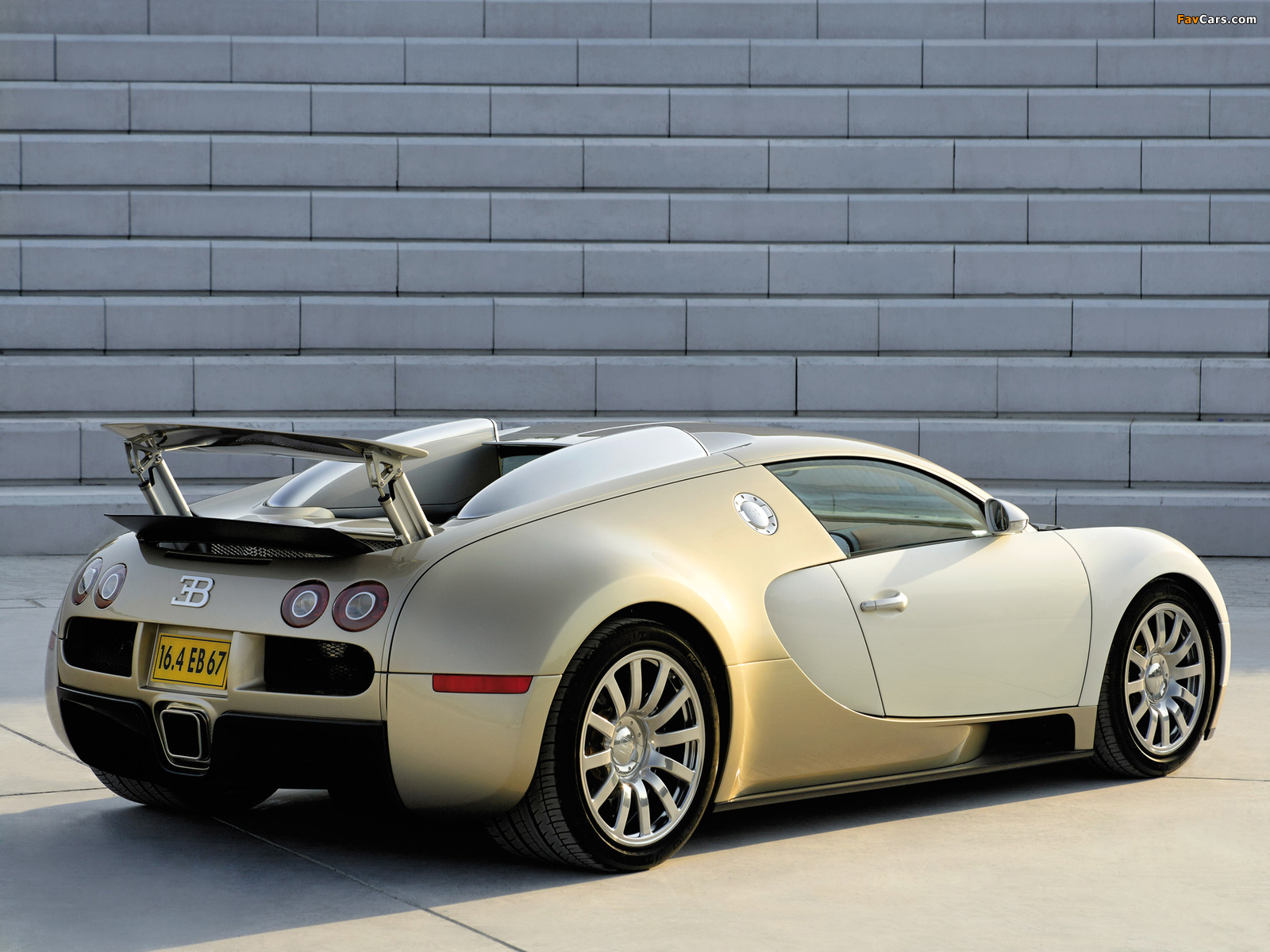 Bugatti Veyron Gold Edition 2009 photos (1600 x 1200)