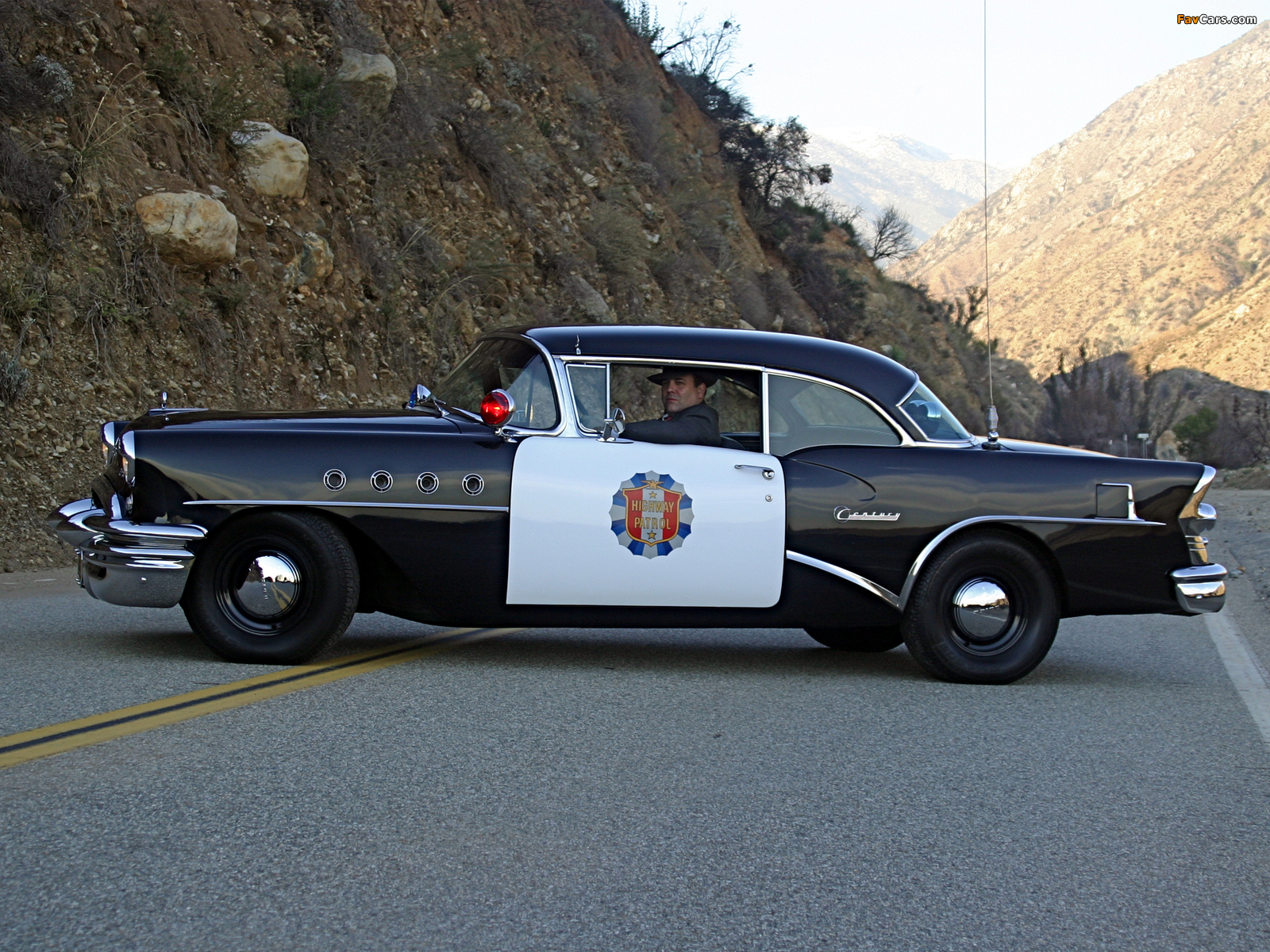 Buick Century 2-door Riviera Hardtop Highway Patrol (66R-4637) 1955 photos (1600 x 1200)